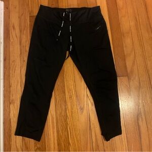 Nike Women's Black capri leggings